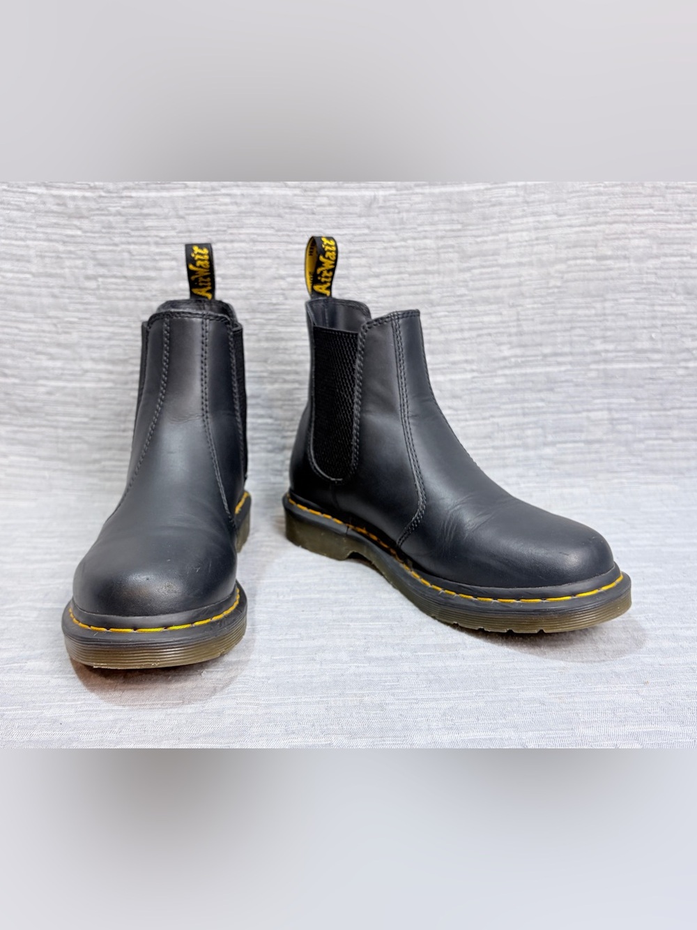Dr. Martens 2976 Slip-Resistant Boot Chelsea Boot - Black